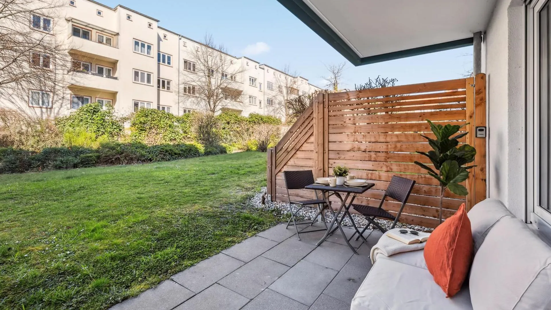 Traber Apartments Studio Kaffee Terrasse & Parken Leipzig