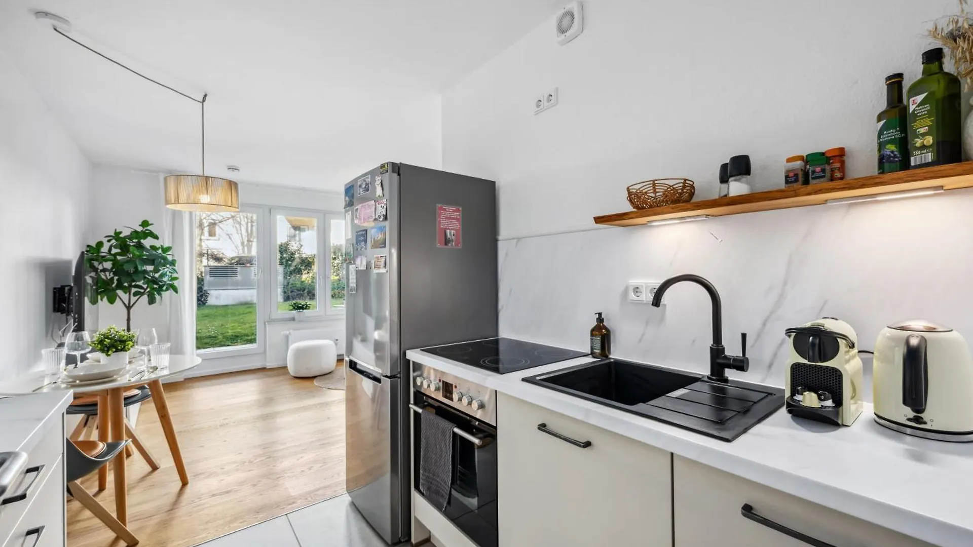 Traber Apartments Studio Kaffee Terrasse & Parken Lipsk